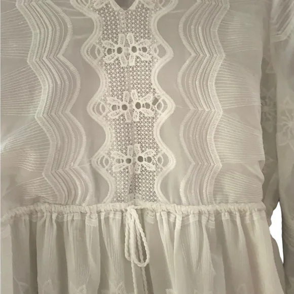 FATE~ Lovely White Embroidered Dress. SZ M - Picture 3 of 6